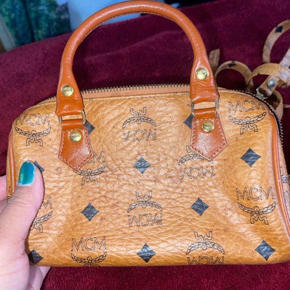 Authentic MCM - Picture 4 of 5